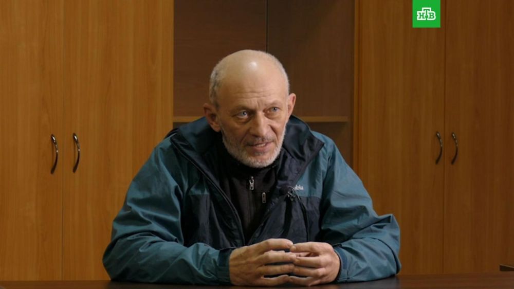 Агент ГУР Минобороны Украины Виктор Подвальный, задержанный за подготовку покушения на главу Крыма Сергея Аксёнова и других чиновников полуострова, рассказал, как его вербовали в офисе Зеленского: