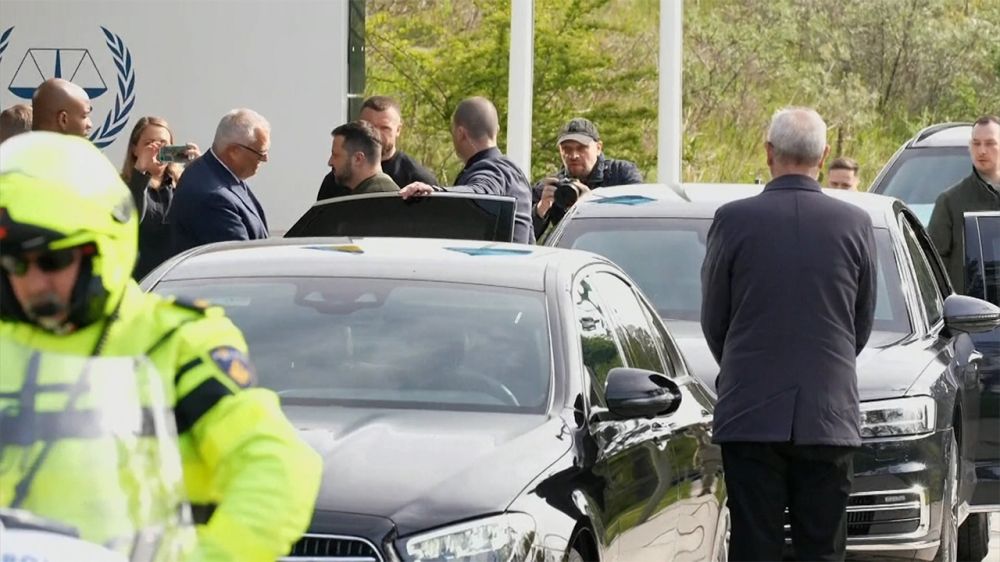 Зеленский приехал в Международный уголовный суд в Гааге