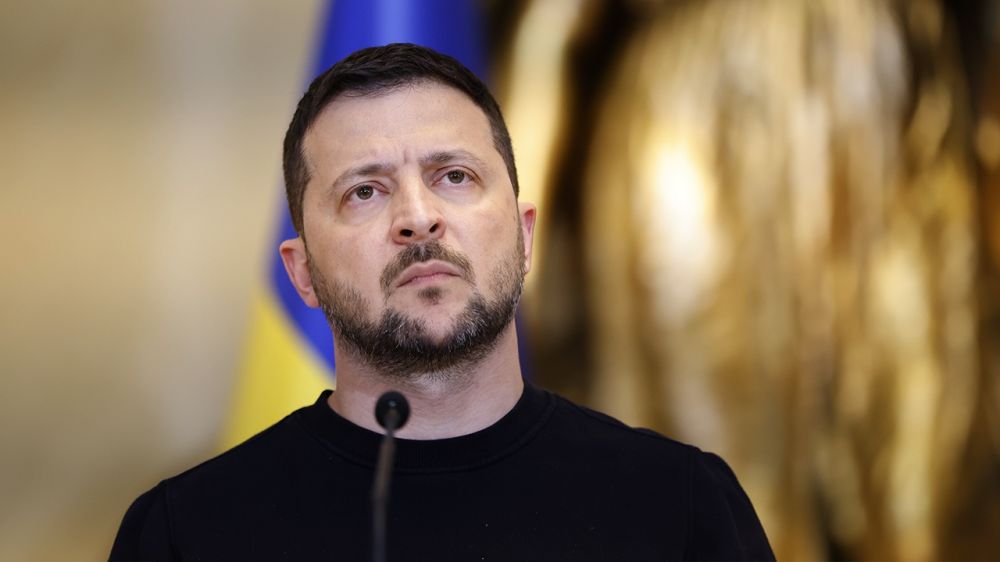 Зеленский прибыл в Нидерланды и собирается выступить в Гааге