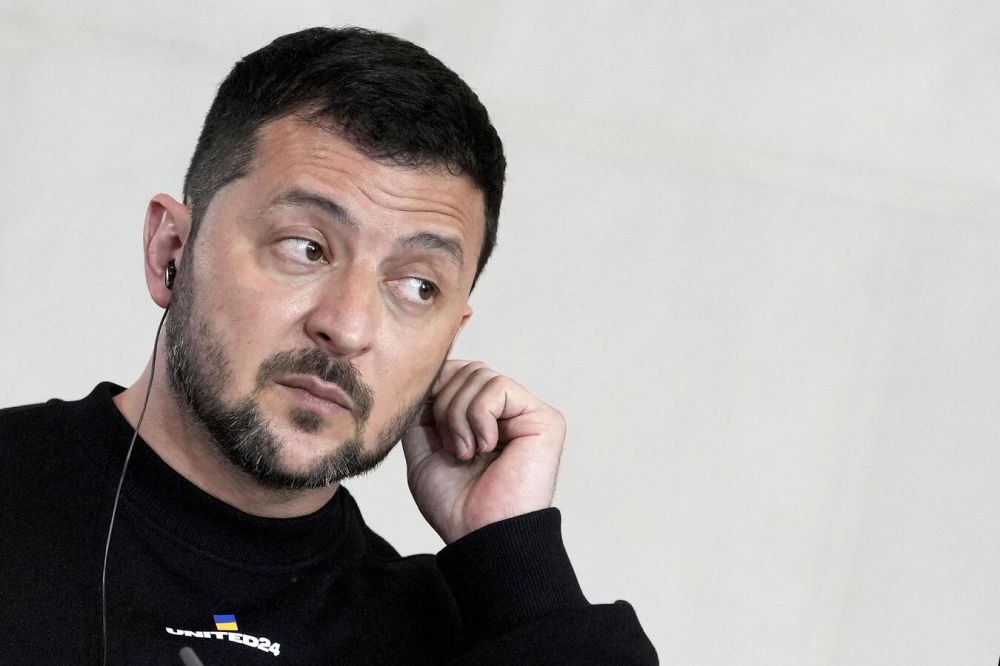 Такого от Зеленского не ждали. Президента Украины обвинили в помощи России