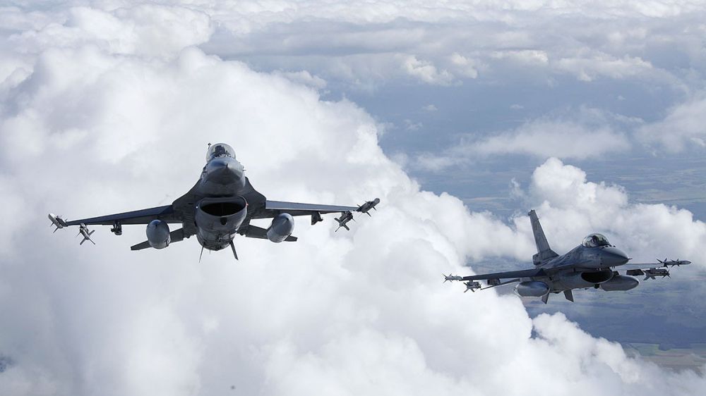 ������� � ������������� F-16 ��� ����� ������� ������� ������� ������ � ������ � �������
