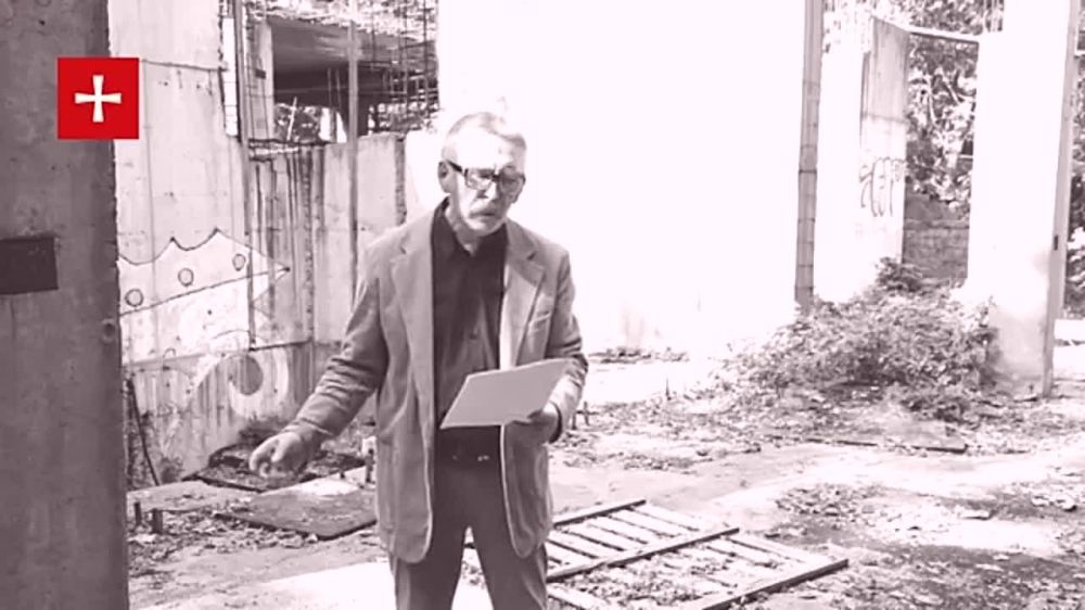 Прекрасный перевод на русский язык стихотворения Яна Таксюра "Надпись на солдатской могиле" Виктора Куллэ: