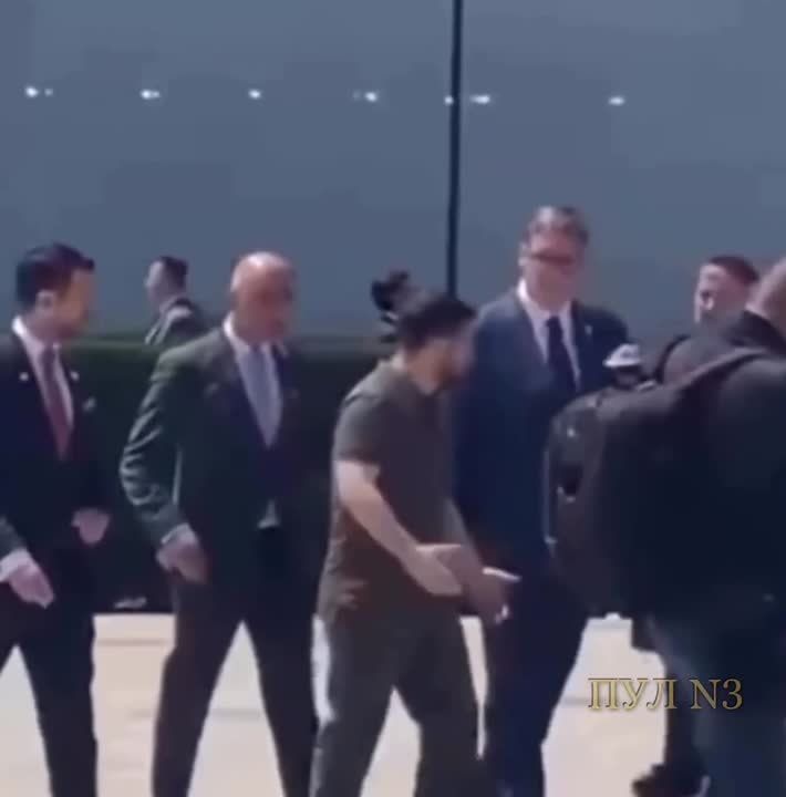 Владислав Шурыгин: Клоун, Рот закрой!. Зеленский и премьер Люксембурга Ксавье Беттель