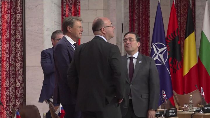 ������� �� ��������� � ������������ ������