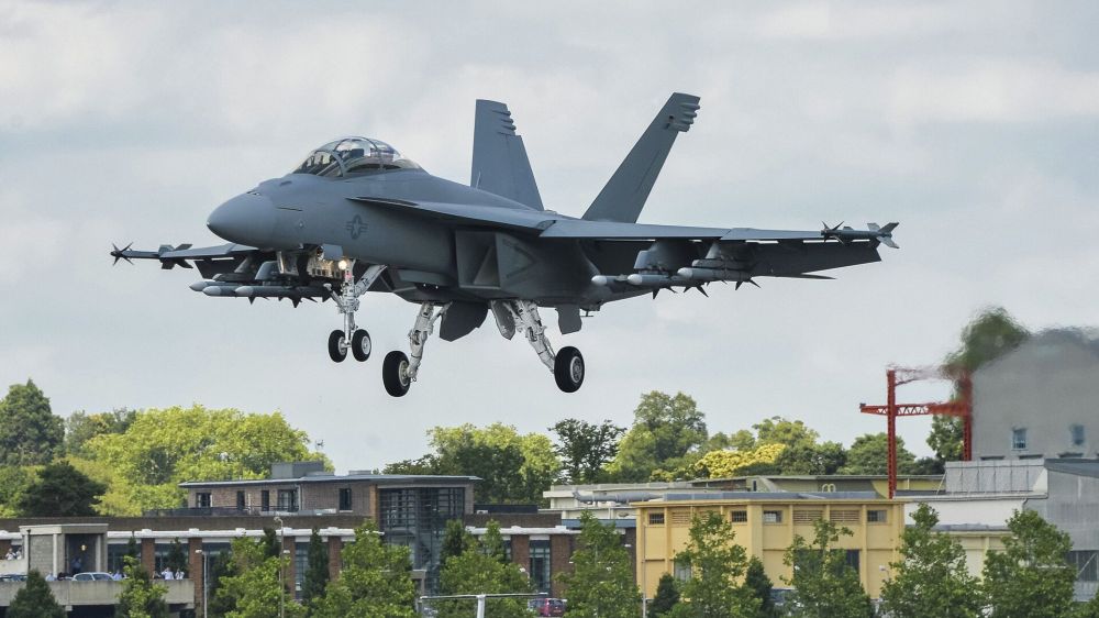 ������ � F-16 ������� ����� �������� �� ������ ��� ���� ������ ������������ - ���