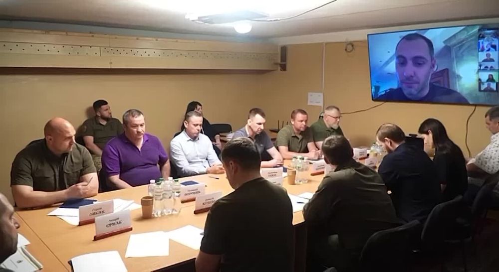 �������� ���� � �� ������� �������� (����� ���) � ��������� (������������ ���)