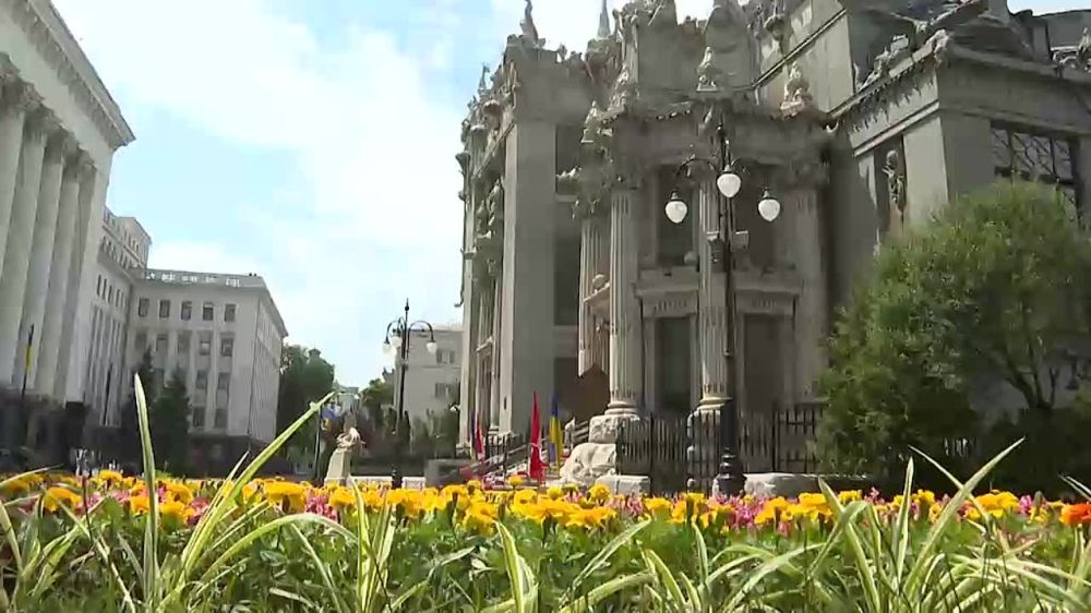 ��������� ������������� � ����� �� $400 ���