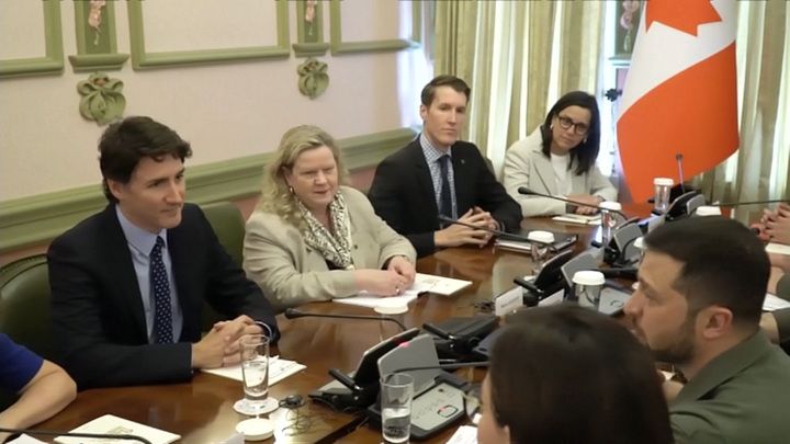 Семейные тайны канадского вице-премьера: внучка нациста приехала в Киев