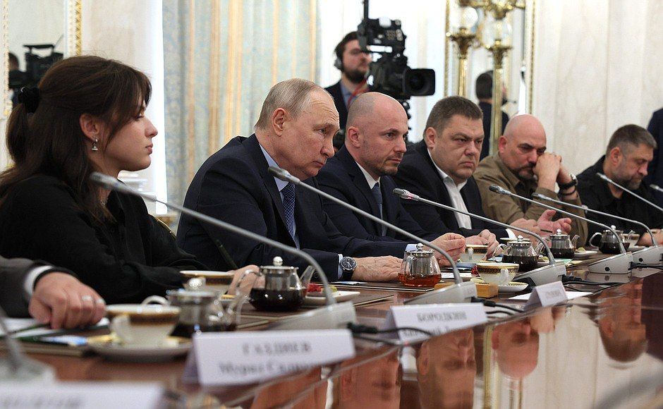 Алексей Кулемзин: Президент Российской Федерации Владимир Путин провёл встречу с военными корреспондентами