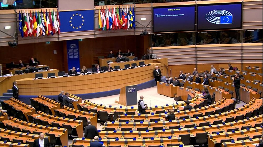 Узаконенный грабеж: как попытка передать российские активы Киеву раскалывает Евросоюз