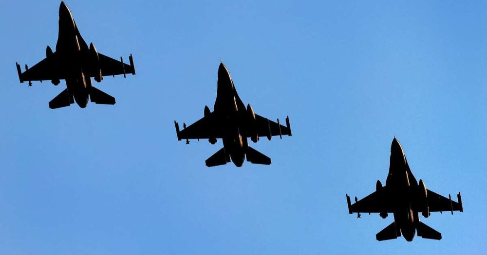 ���� �������� ����� � ��������� F-16 �� ��������� ���������������� ���