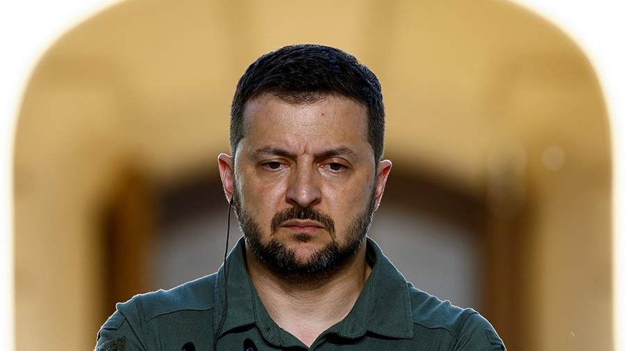 Французский политик назвал президента Украины лакеем США