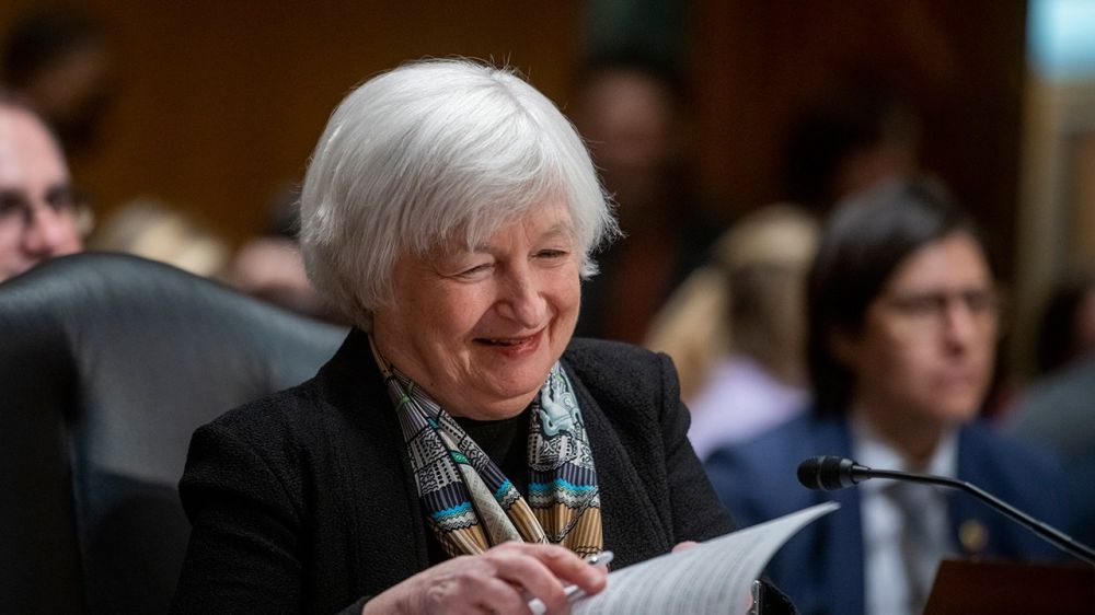 ��������������� �������: ����� ������������� ������� ������ ������ ����� ����� 4 ������ ��������������� ������ � ���� ������ ������ � �����, �������� CNN, �������� �� ���� ��������� � ���������