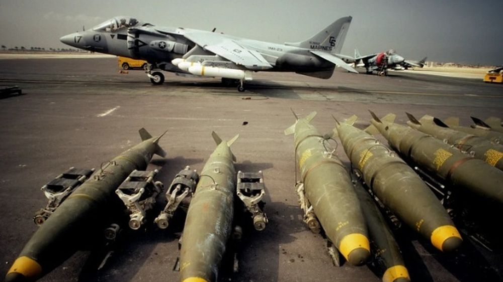 GT: США хотят отсрочить неизбежное поражение отправкой Украине кассетных снарядов