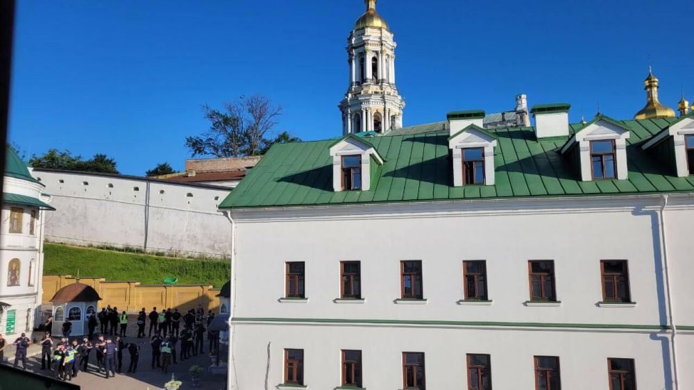 Адвокат Киево-Печерской лавры назвал абсурдным заявление суда