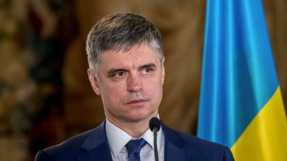 Владимир Зеленский своим указом уволил посла в Великобритании Вадима Пристайко