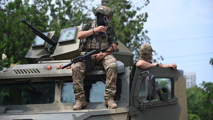 Бойцы "Вагнера" могут попытаться осуществить кинжальный рывок на Киев, поэтому в MI6 не зря паниковали