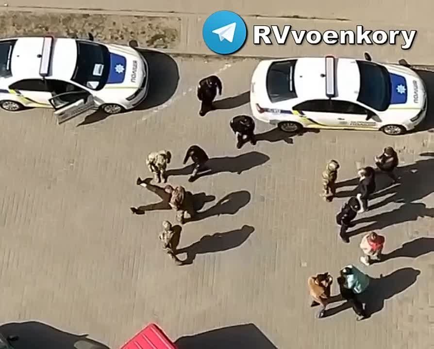 ��������� �������: ������ ��������� ��������� �� "��������" �������� ������ �� ����� �������� - ������� ���� ���� �������� ���������, ������������ � ��������� ������������� �����������