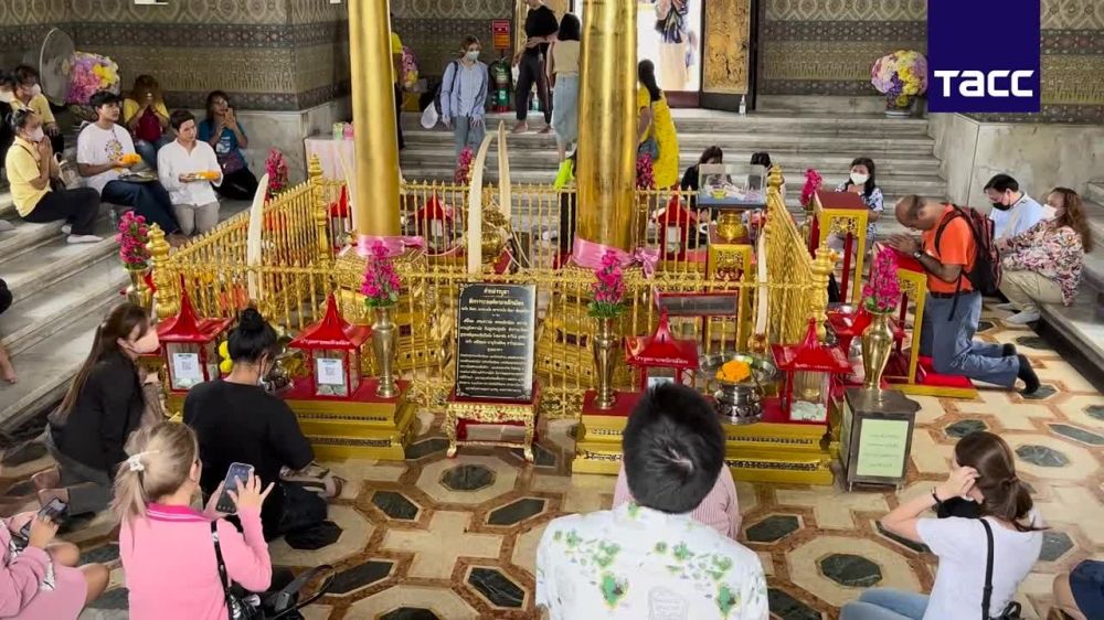 Таиланд отмечает день рождения короля Маха Вачиралонгкорна, которому исполняется 71 год. Этот день является государственным праздником и нерабочим днем