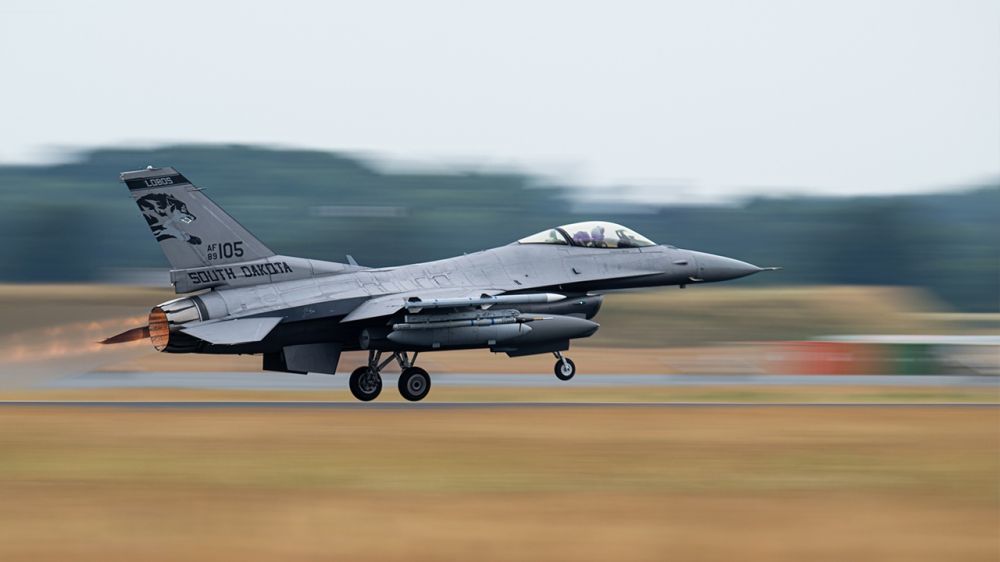 ����� ������ � ���������� ��� ������� ���������� ������� �� F-16 �� ����� ����������