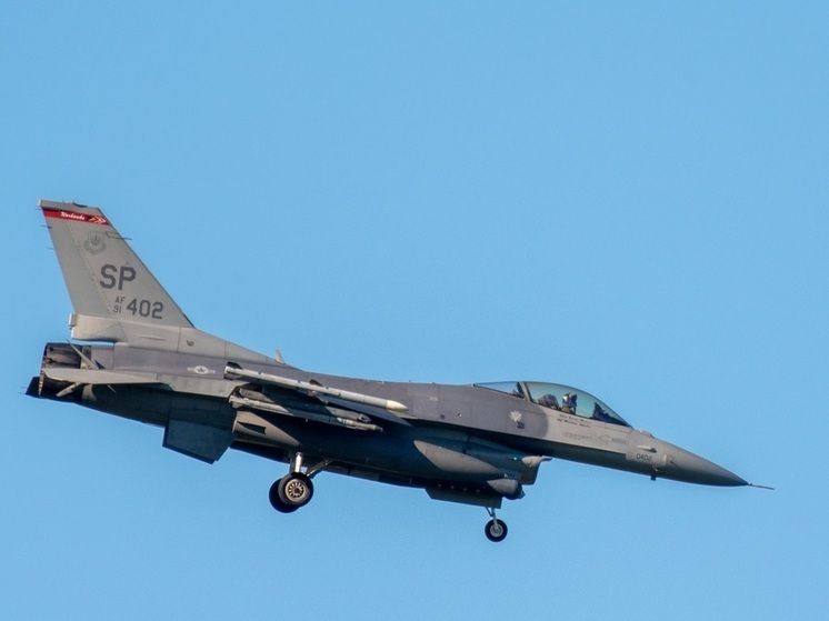 ������ ������ �������� ����� ������������ ������������ F-16