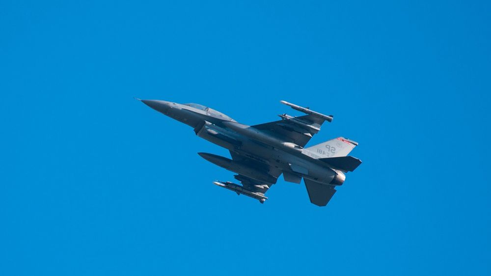 ������� ����� �������, ��� ������ �������� ����� 19 ������������ F-16