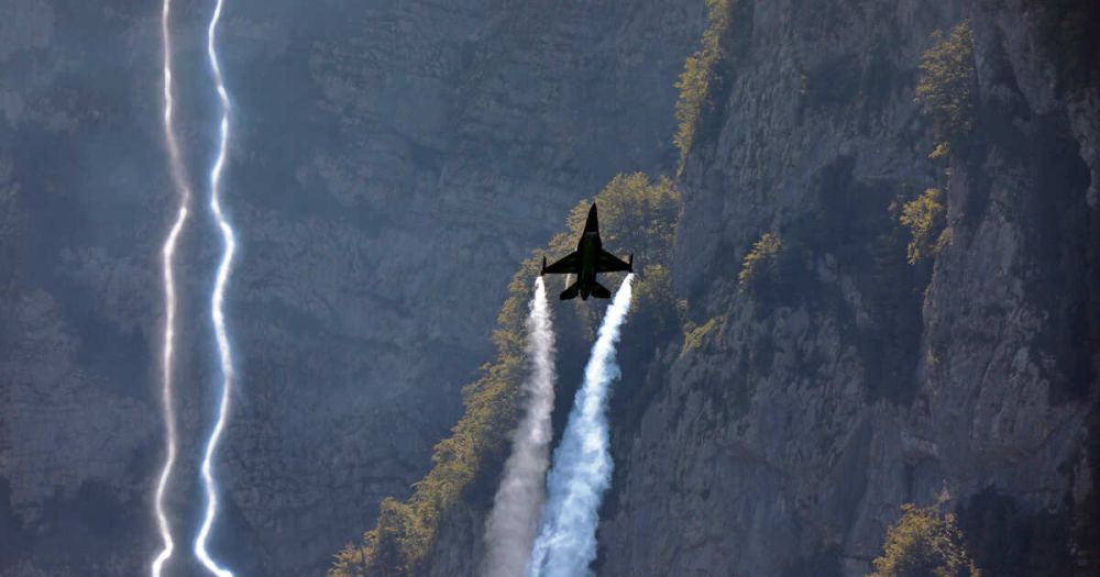 ����� ��������� ����� ������������ F-16 �� ��������� "��� ����������"