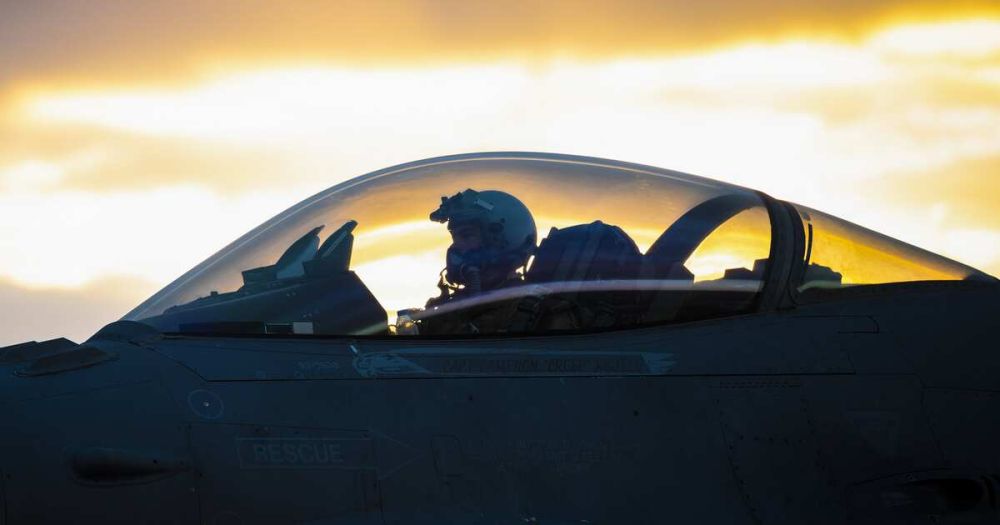 �������� F-16 �� �������: ��� ��������� �������� ������������