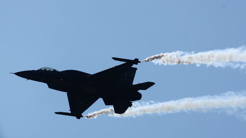 NYT: ���� ��������� ������� �������� F-16 ��-�� ������� � ������� ������