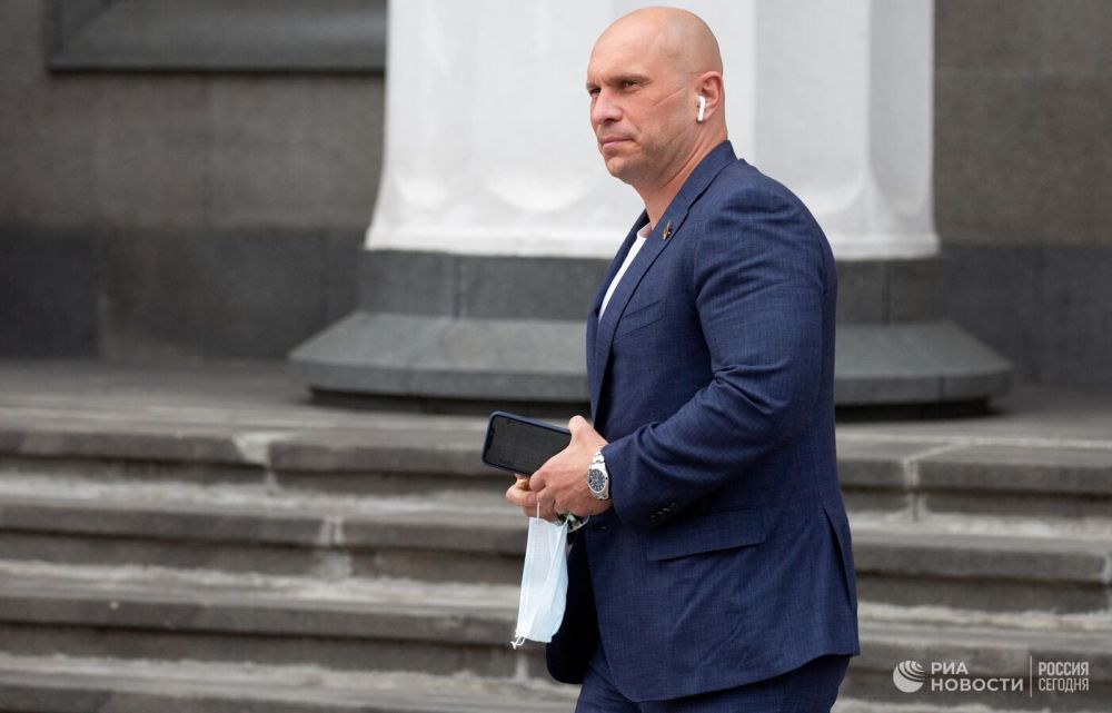 Источник ответил на заявление Кивы о планах Киева объявить войну России