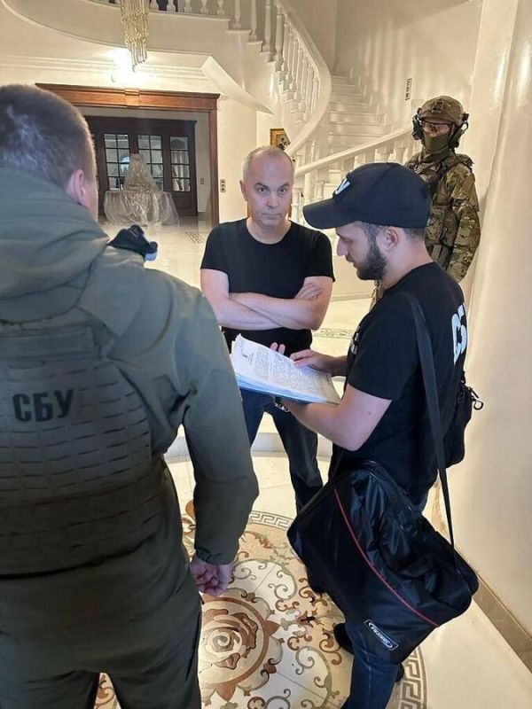 СМИ: киевский суд арестовал обвиняемого в госизмене Шуфрича на два месяца