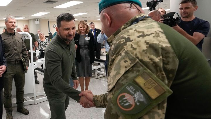 AT: ��� ����� ��������� � �������� ����������