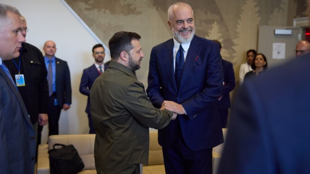 ���-����� MI6 ���� ������� �������� �������� � ������� ���������� �� �� ���