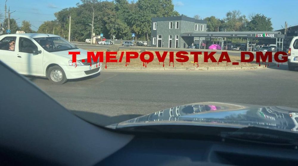 Бровары. Для тех, кто собирается в ближайшее время посетить мойку, чтобы помыть машину, пожалуйста, но только не возле железнодорожного моста