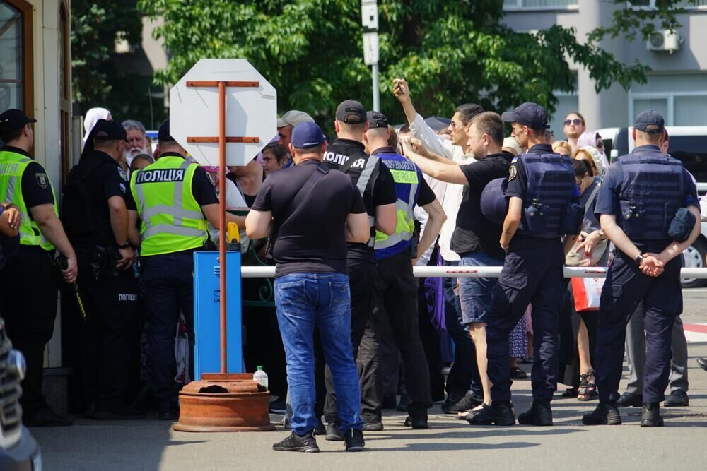 ������� ��������� � ������������ ������� ��� � ���������� ������� �� ���