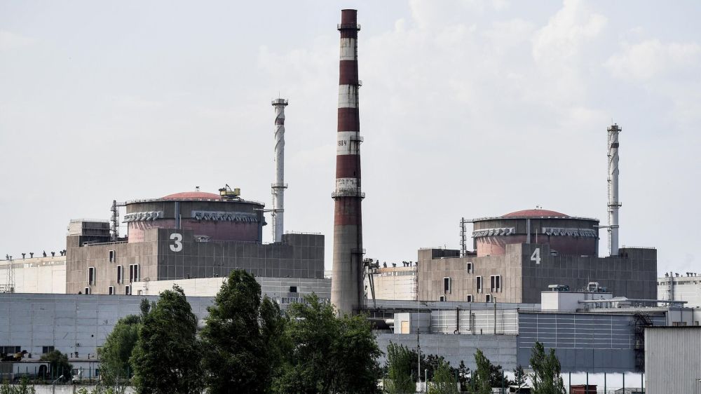 Зеленский пообещал не бомбить ЗАЭС, но от притязаний на неё не отказался - The Guardian