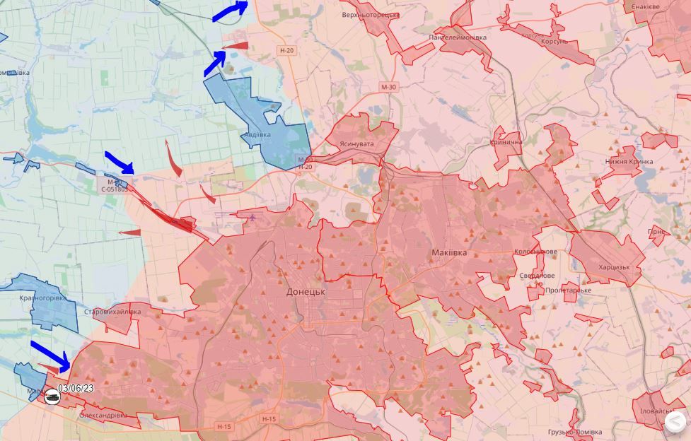 Враг наступает на всех направлениях, Армия России отражает удары и улучшает свое тактическое положение