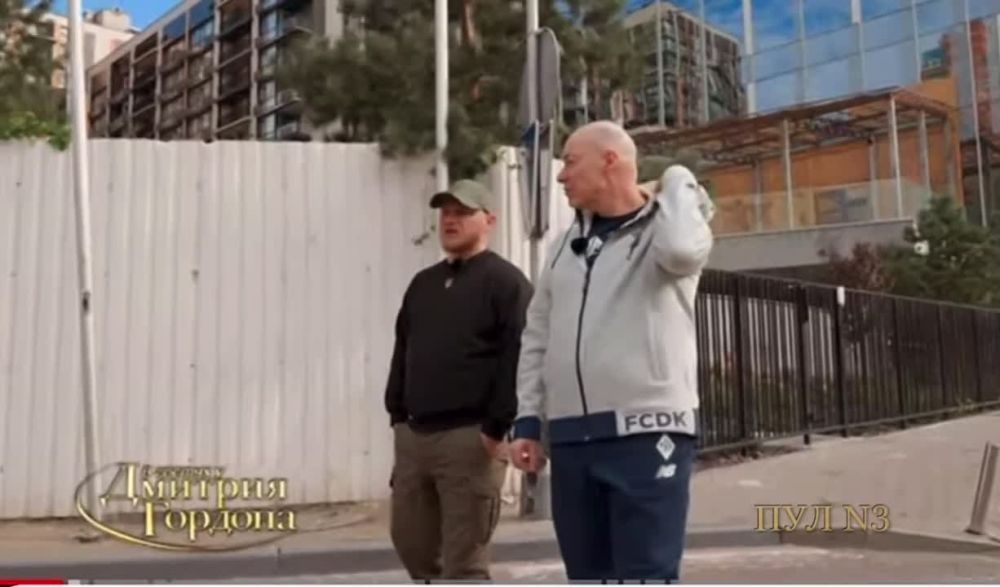 Экс-футболист киевского «Динамо», московских «Спартака» и «Локомотива», махачкалинского «Анжи» Александр Алиев: Пока мне еще не пришлось стрелять в русских