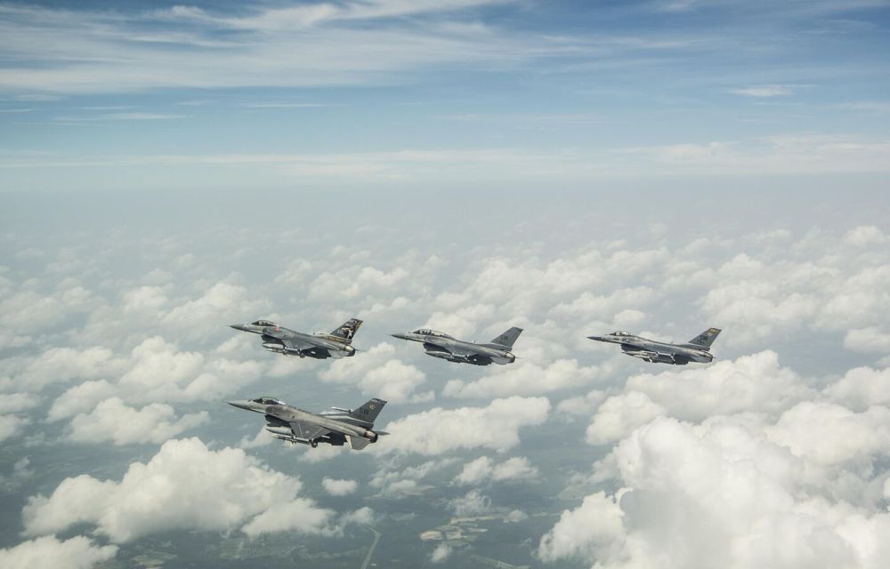 ���� �� ������� ������ �����������, ����� F-16, �������� � ��� �������