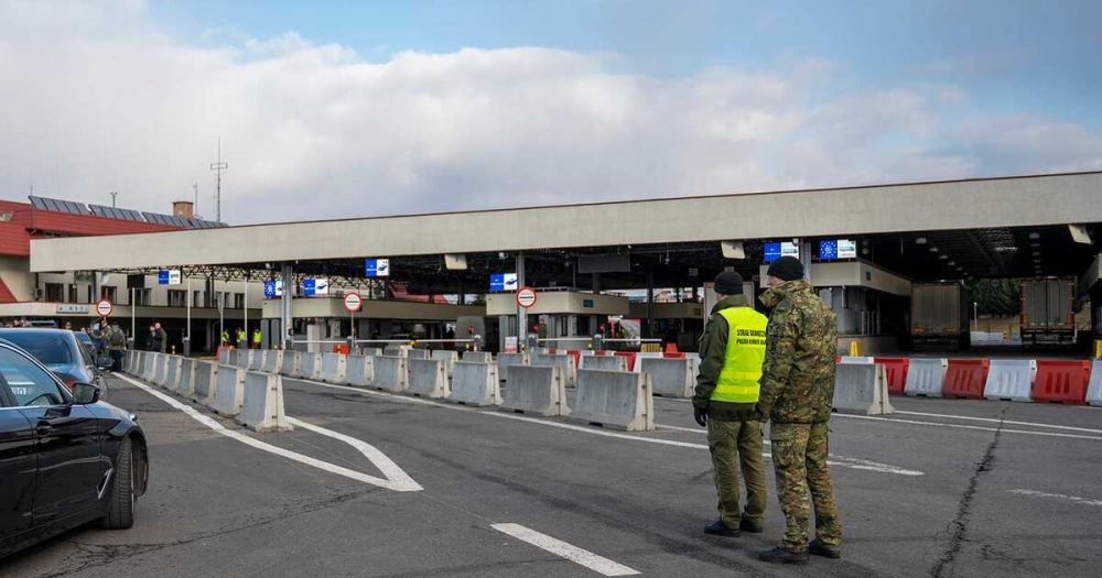 В Польше заявили о транспортной войне с Украиной