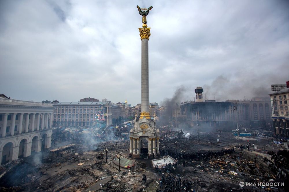 ����������