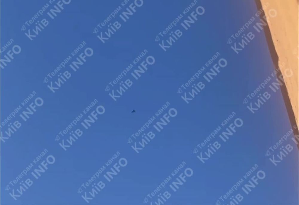 Взрывы слышны в Киеве, который в эти минуты под ударом российских БПЛА-камикадзе "Герань-2"