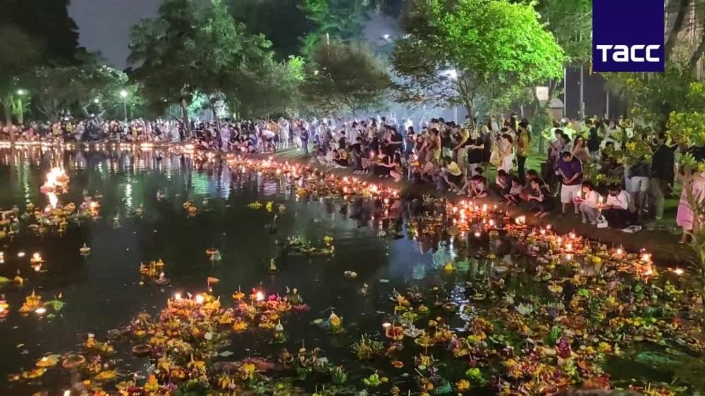 Общенациональный фестиваль в честь праздника лойкратхонг состоялся в Таиланде