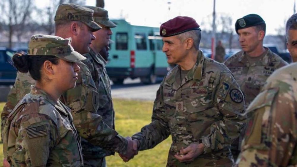 Неожиданная встреча: Польский министр наткнулся на британский спецназ на Украине