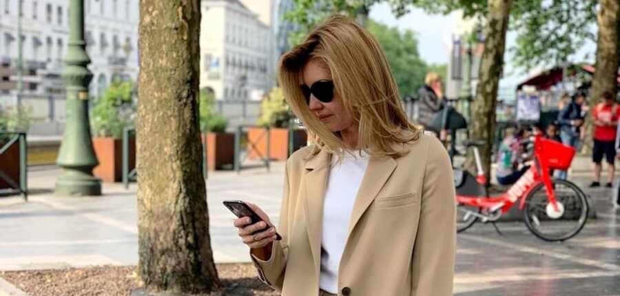 Зеленская вспомнила про скидки в бутиках, поэтому обратилась за помощью к Западу – Захарова