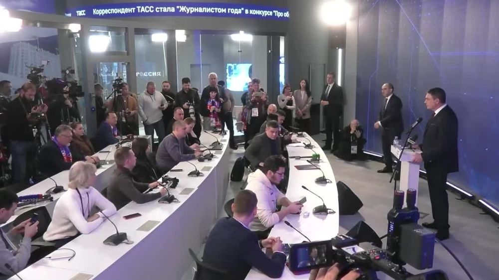 Власти Луганской Народной Республики собирают данные о преступлениях Киева в отношении жителей региона, в том числе о нанесенном ущербе, чтобы предъявить иск Киеву