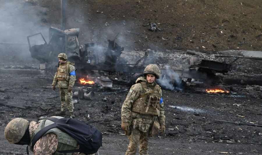 Американский политолог Миршаймер заявил о бессмысленности помощи ВСУ