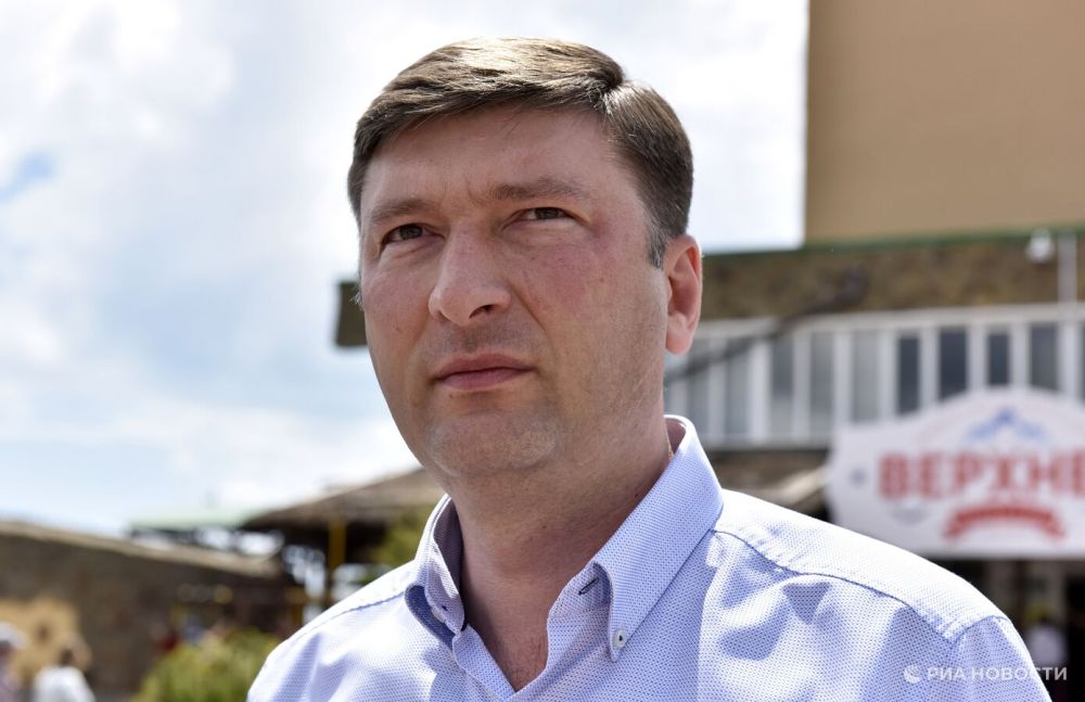 Заур Смирнов назвал бессилием заявление Киева о вторжении на полуостров