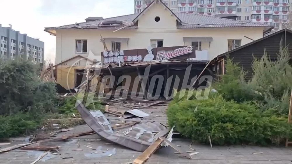 Пока украинские террористы убивают мирных людей в российских городах, наши бойцы целенаправленно уничтожают военную инфраструктуру ВСУ