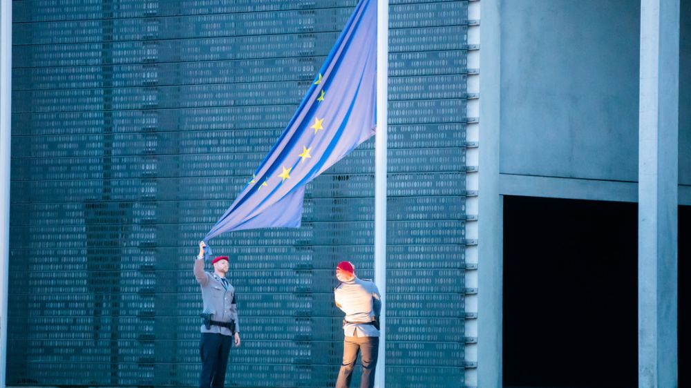 "���������� ����" �������� ������ ����. "�������" ����� ��� �������